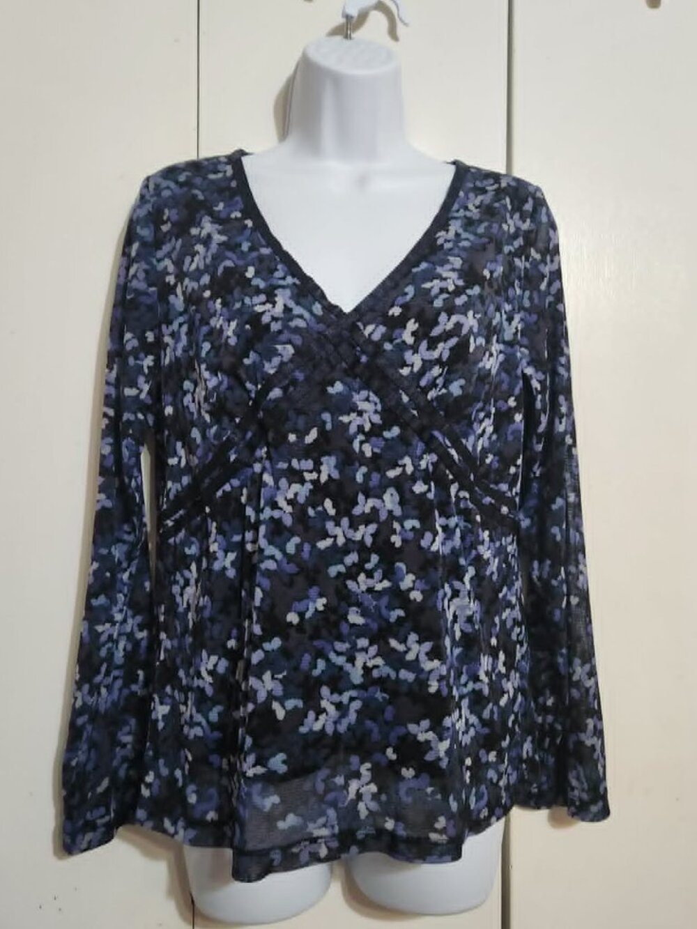 Axcess Liz Claiborne Mesh Top XL Blue Floral V-Neck Sheer Long Sleeve Blouse